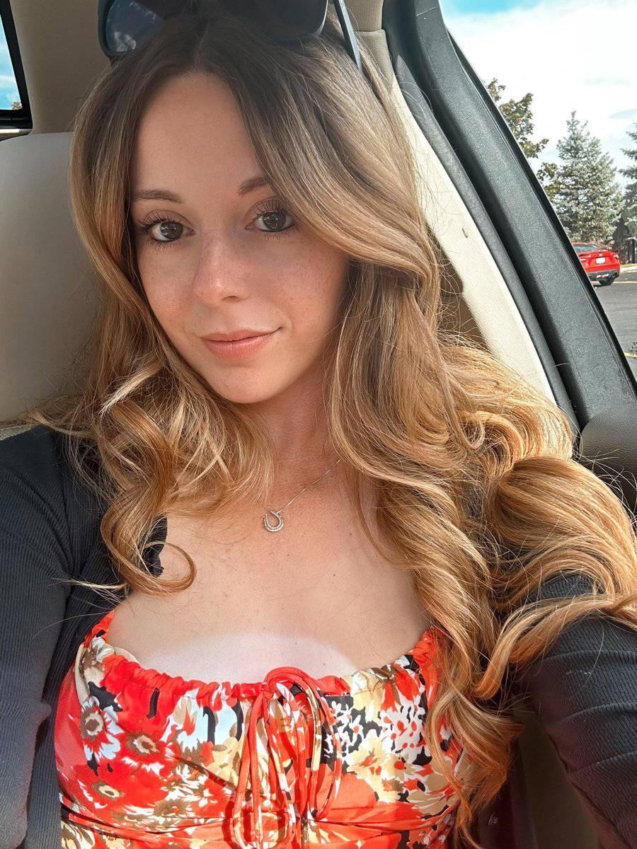Nadia Foxx Age Discover Her Background And Achievements 2024 